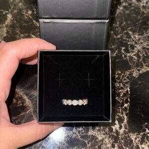 THE ROUND ETERNITY BAND